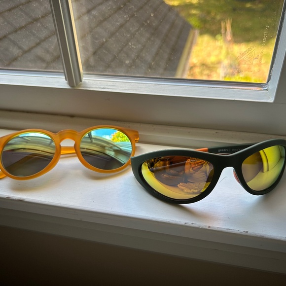 Goodr X 2 - Picture 1 of 1